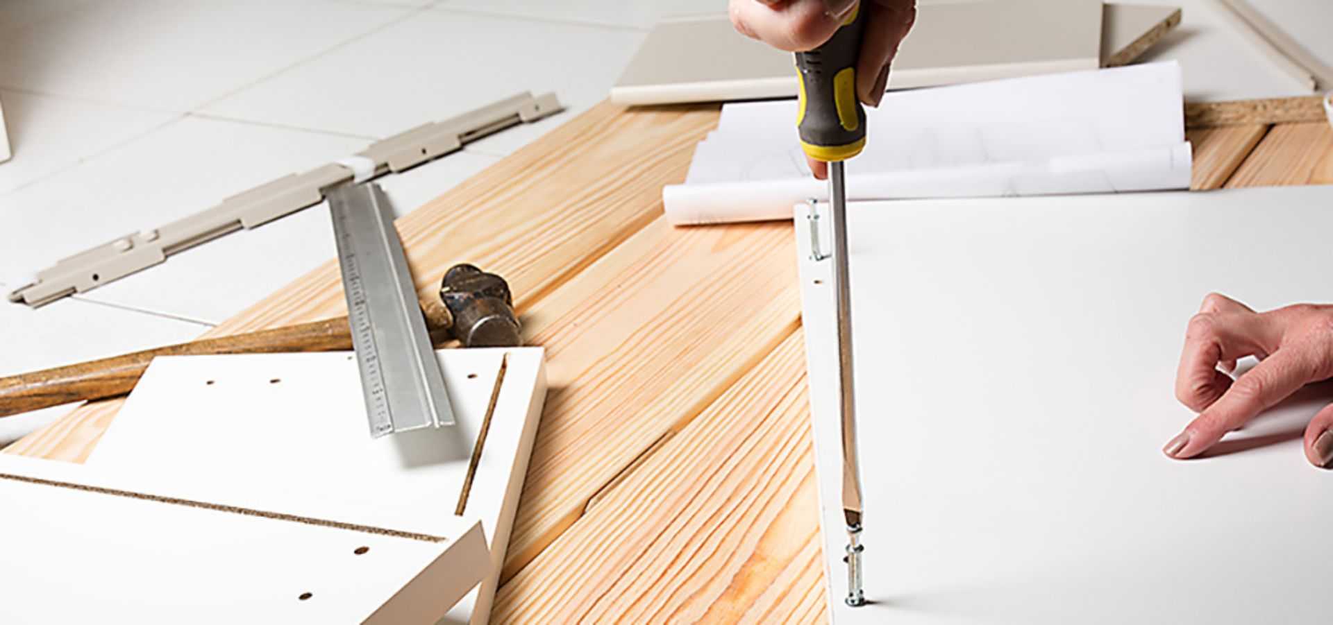 Furniture disassembly services ⭐ Hire a tasker disassembling your